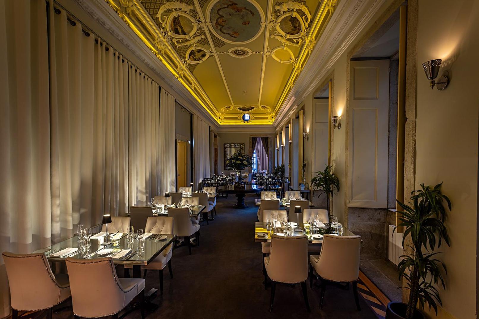 페스타나 팔라시오 도 프레이소 - 포사다 앤 내셔널 모뉴먼트 포르투 외부 사진 Restaurant "Le Meurice"