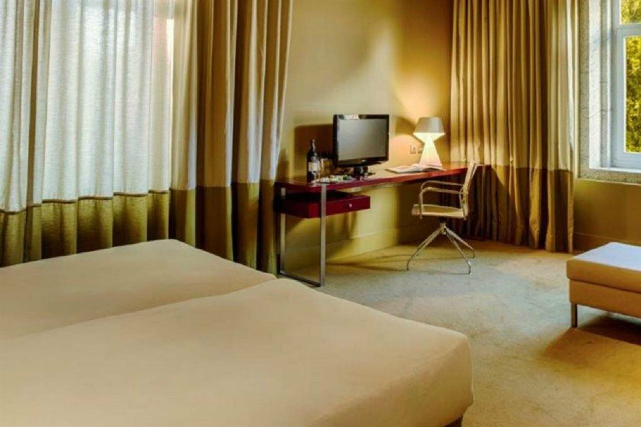 페스타나 팔라시오 도 프레이소 - 포사다 앤 내셔널 모뉴먼트 포르투 외부 사진 A typical room at the hotel
